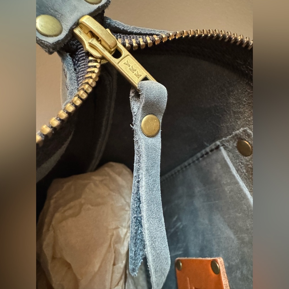 NWT Portland Leather Goods (PLG) Medium Storm Blue Grey Zippered Tote Tan Handle - Picture 11 of 11